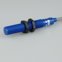 Proxistor M18 normally open PNP Proximity Swi...